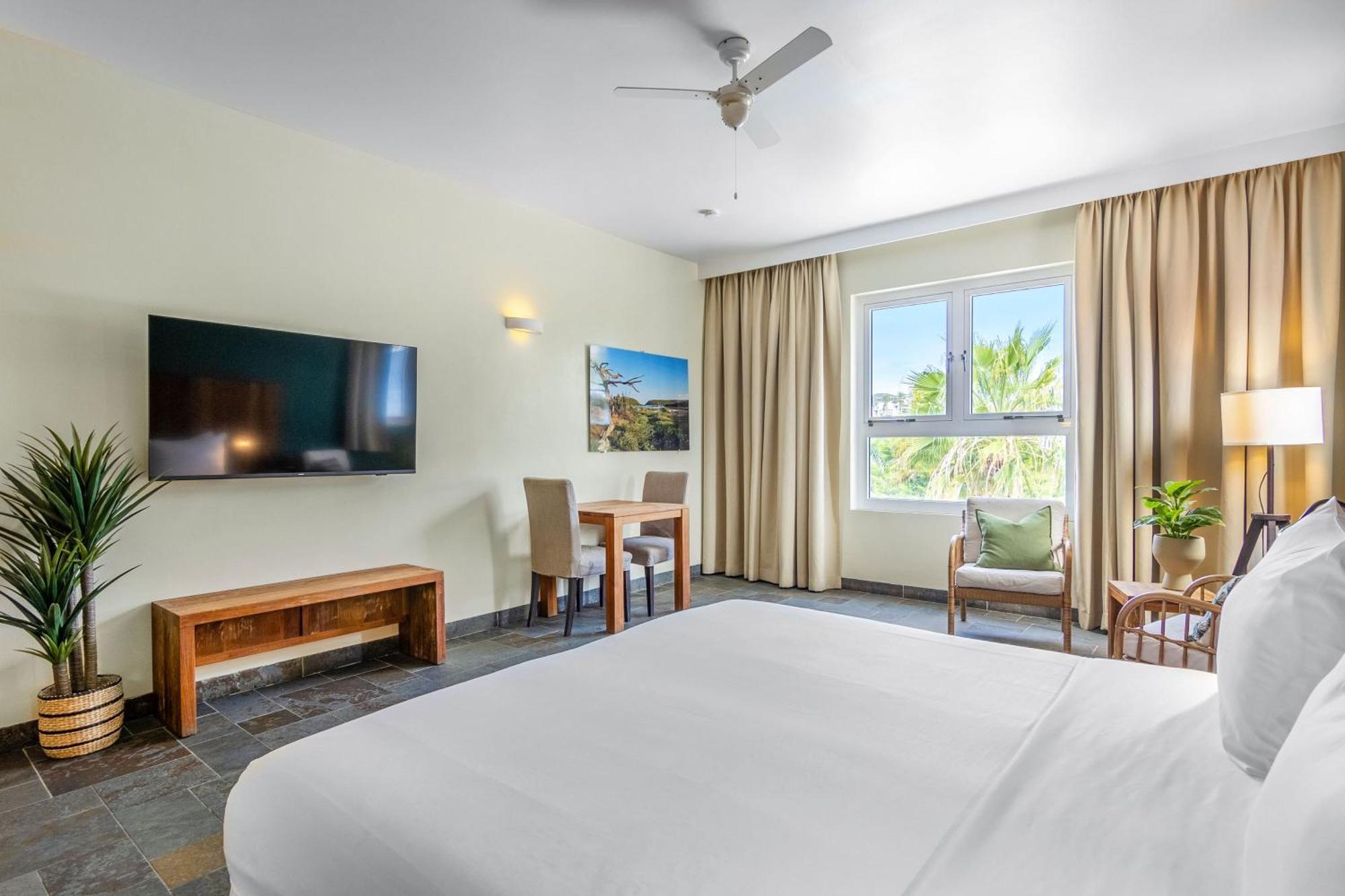Bayside Boutique Hotel - Blue Bay Golf & Beach Resort Sint Michiel ภายนอก รูปภาพ