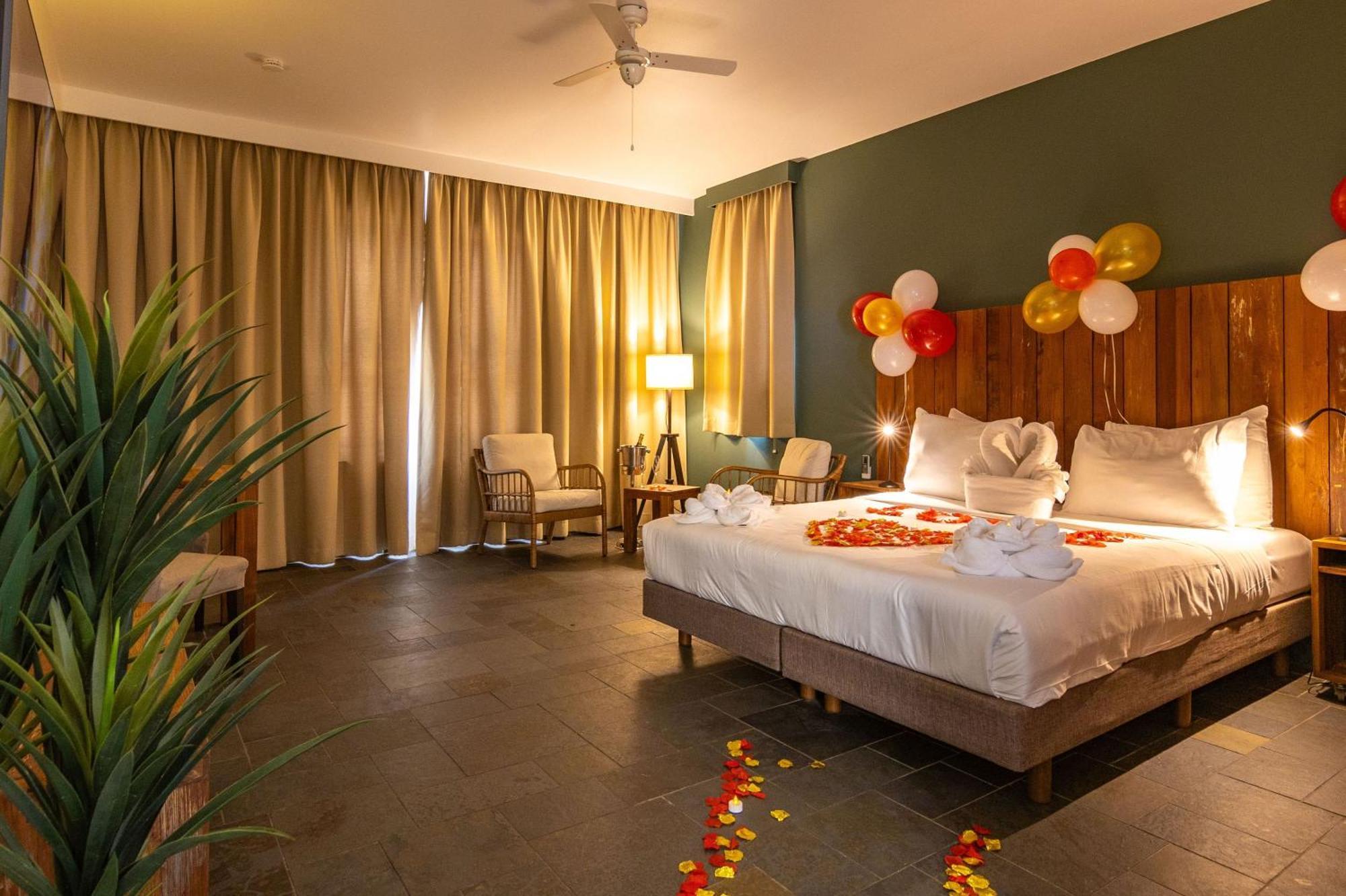 Bayside Boutique Hotel - Blue Bay Golf & Beach Resort Sint Michiel ภายนอก รูปภาพ