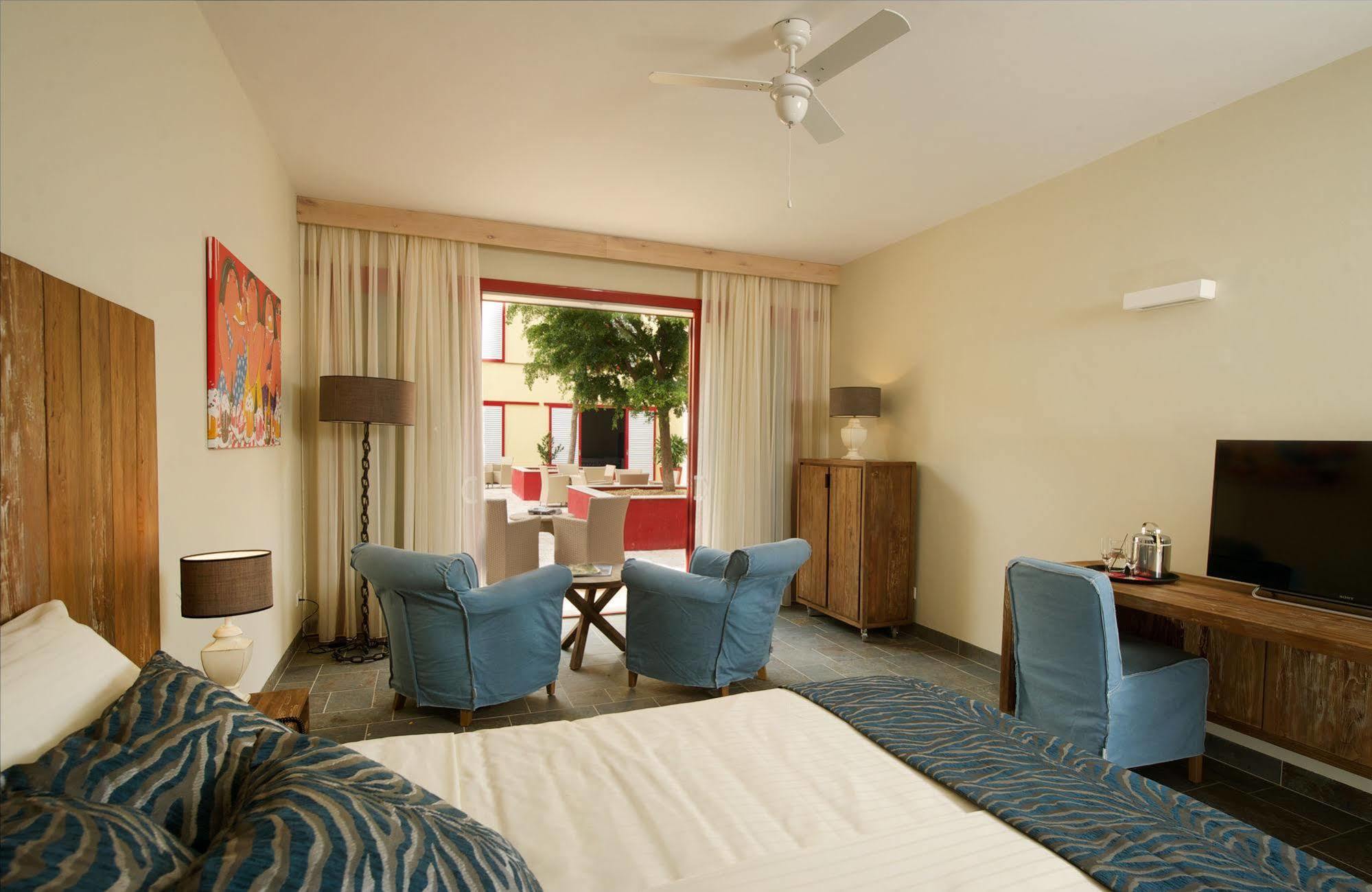 Bayside Boutique Hotel - Blue Bay Golf & Beach Resort Sint Michiel ภายนอก รูปภาพ